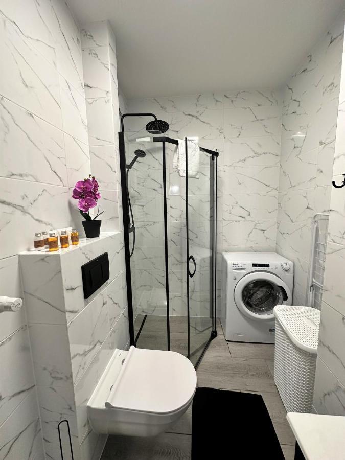 Al-Dom Apartamenty Five Porta Mare Колобжег Экстерьер фото